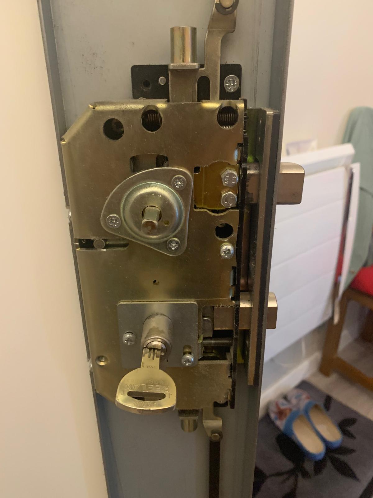 Serrure Vachette multipoints détail