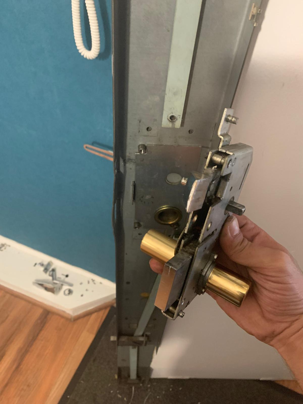 Mécanisme serrure multipoints double cylindre